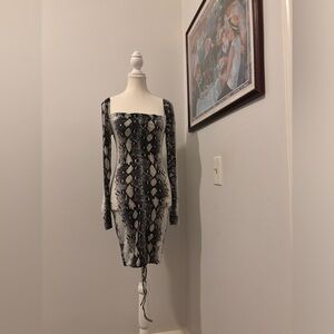Snakeskin Print Long Sleeve Bodycon Dress